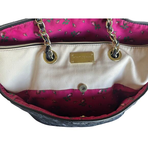 VTG Betsey Johnson Embossed Rose Tote – Y2K Chic Meets Edgy Romance - Picture 5 of 9